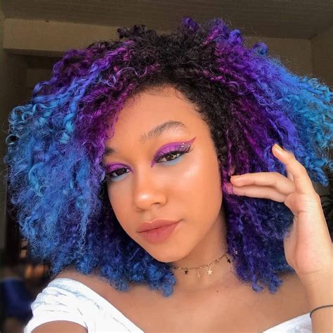 Cabelos Cacheados E Pintados - Cabelos cacheados pintados de azul: 11 inspirações para aderir a cor