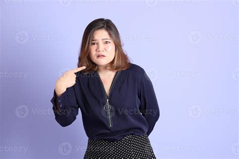 Chubby Asian Woman 7541664 Stock Photo at Vecteezy