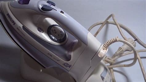 Видеообзор утюга Philips Azur Cordless - YouTube