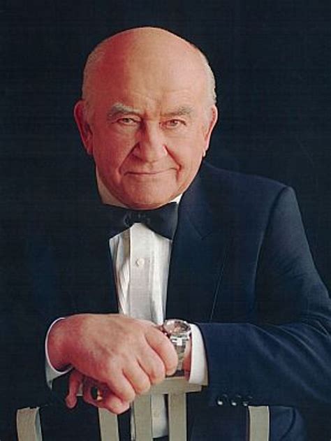 Ed Asner Had The Best Response To The NFL Protests