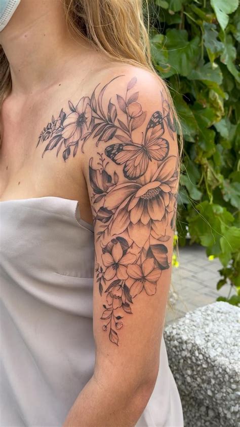Tatuagem Floral Ombro E Braço - 240+ Vine Tattoos For Guys and Females (2022) - TattoosBoyGirl | Floral ...