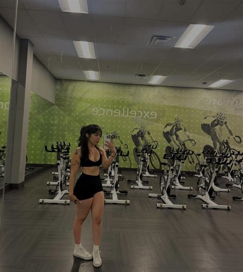 Gabriela Ramirez (@gahbriyella) • Instagram photos and videos