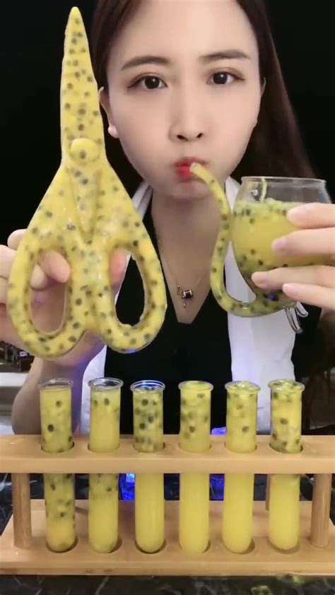 ASMR MUKBANG ICE EATING SOUNDS - One News Page VIDEO