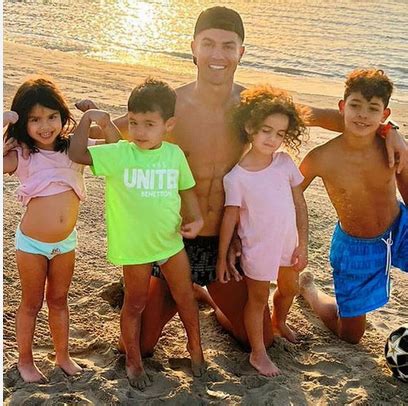 Cristiano Ronaldo: How many children does he have & what are their ...