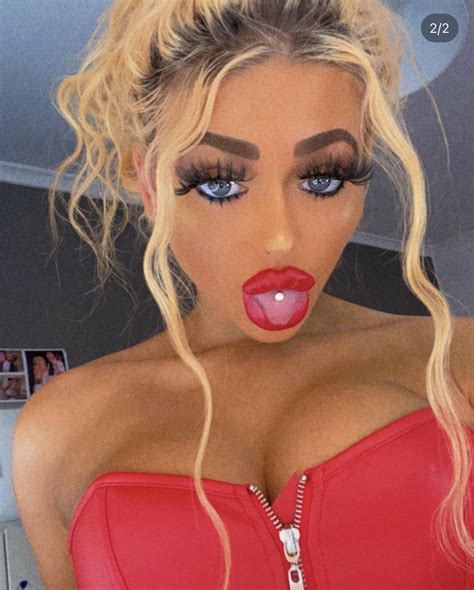 Goddess Lashes😍🥵 : r/FillerLips