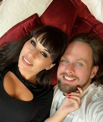 Певицата Теди Кацарова: В Италия Великден е по-евтин, отколкото в България!