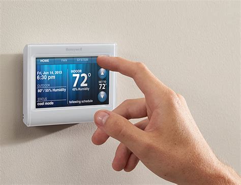 Honeywell Wi-Fi 9000 7-Day Programmable Thermostat — Gadget Flow