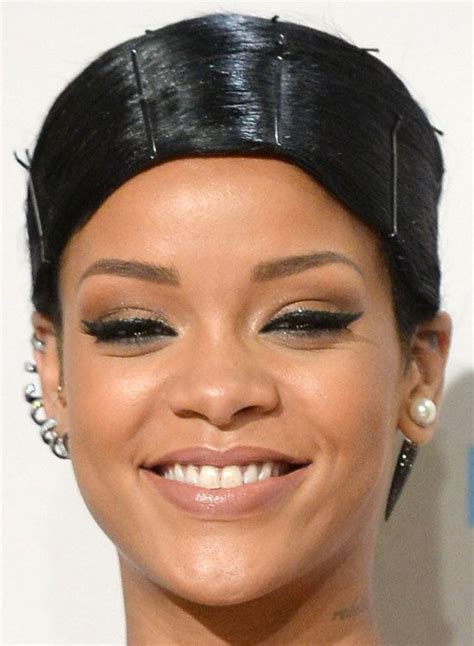 iconic rihanna hairstyles   years rihanna hairstyles