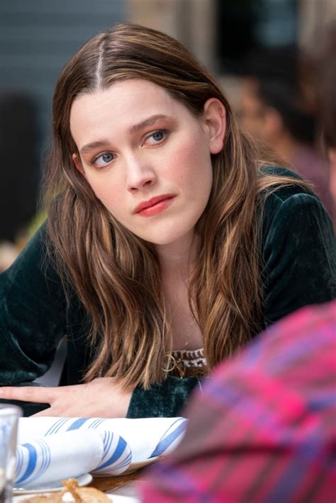 ‘YOU’ Netflix Season 2: Who Plays Love? Actress Victoria Pedretti Is ...