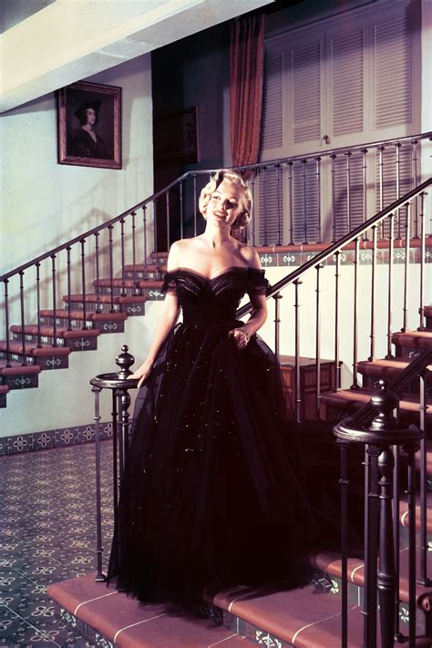 Marilyn Monroe’s Only Oscars Appearance Featured A Major Fashion Mishap
