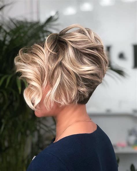 35 Short Hairstyles We Love in July 2020 | Trendy short haircuts, Short ...