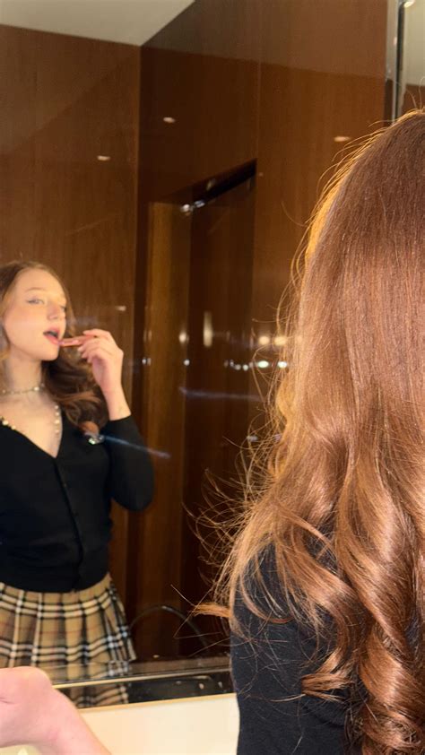 Fiona (@fithefox) • Instagram photos and videos