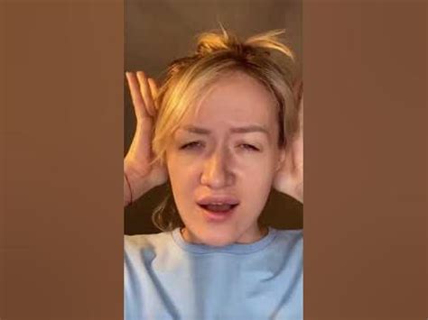 Привет😘Меня зовут Алекса🙋🏼‍♀️ и это мой первый shorts😂 - YouTube