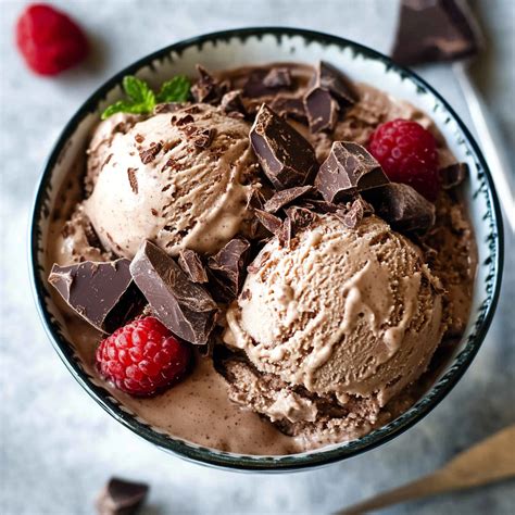 Chocolate Greek Yogurt Ice Cream