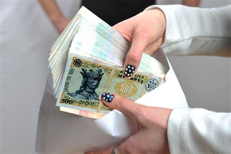 (Инфографика) Зарплаты прокуроров в Молдове одни из самых высоких в СНГ ...