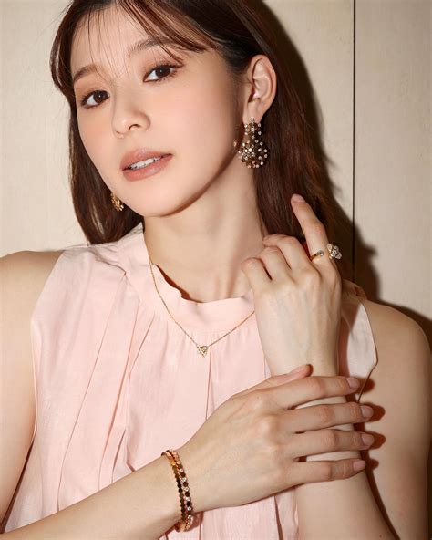 朝比奈彩（AsahinaAya） 🇯🇵 (@asahina_aya) • Instagram photos and videos