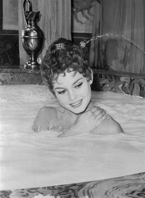 History Of Taking Baths at Christian Tudawali blog