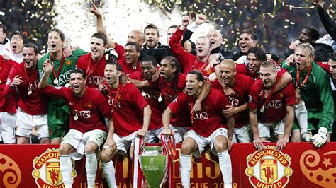 Manchester United 2008 vs. Manchester City 2017: Who is better?