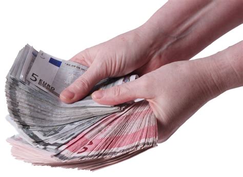 solution  solvent whats  difference