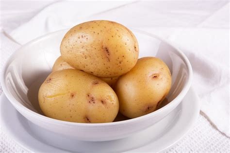 Вкусный оливье: простой способ приготовлния дома