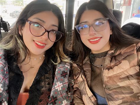 sophie-evans enseñando como se debe mamar una verga : r/evanstwins