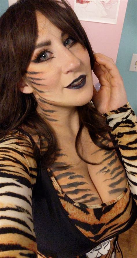 My costume from the weekend, inspired by Tigra. Rawr! : r/Alkethadea