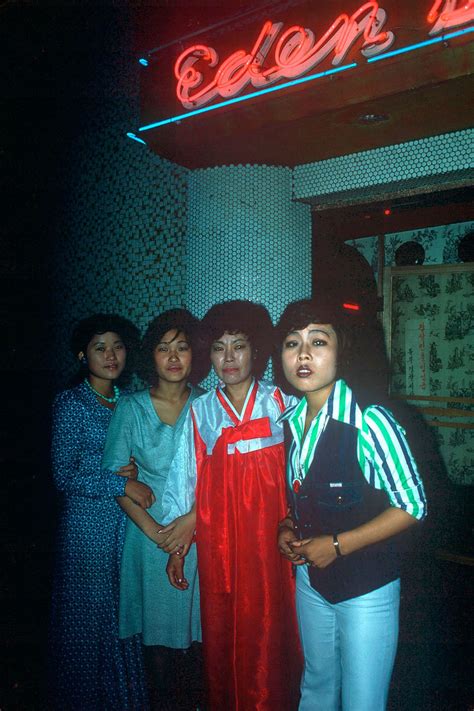 Nocturnal & neon: Photographer Greg Girard spent 30 years immortalizing