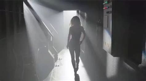 Britney Spears gives fans a Private Show as she strips off in steamy ...