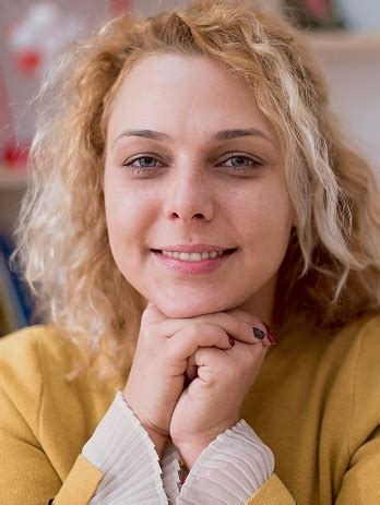Илина Мутафчиева - Свободни