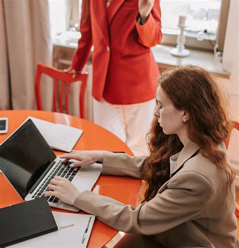 security consultant    security consultant