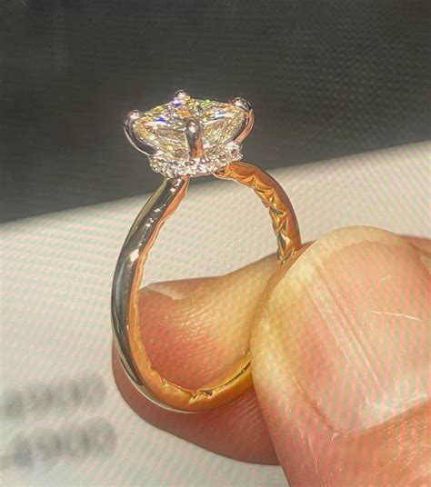 Opinion on 2 toned rings? : r/EngagementRings