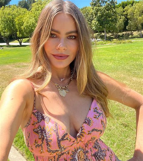 50 Sexiest Pictures of Sofia Vergara
