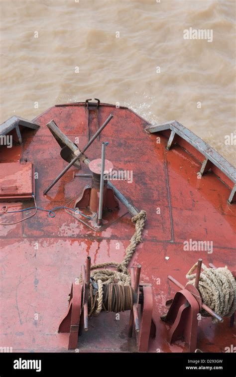 deep bow  res stock photography  images alamy