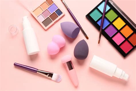 Achieve a soft look with soft pink makeup
