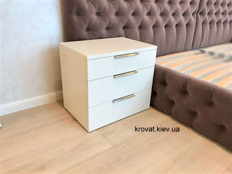 Кровать с мягким изголовьем и тумбочками на заказ купить в Киеве