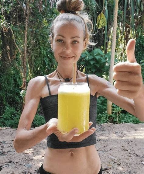 Falleció Zhanna Samsonova, influencer que llevaba años alimentándose ...
