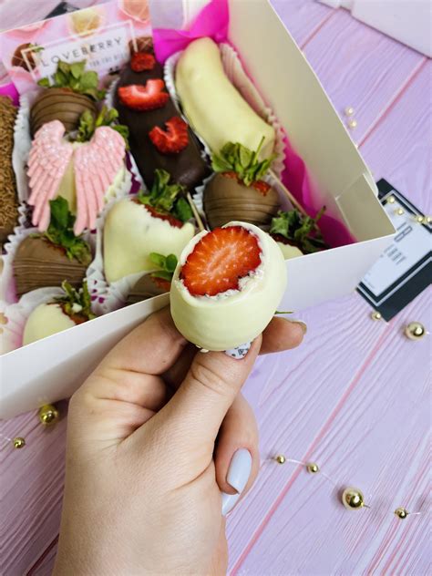 Клубничка в шоколаде | Food, Ethnic recipes, Berries
