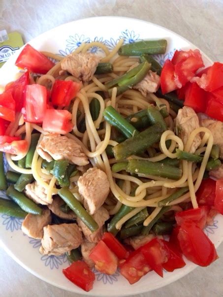 Pasta with string beans and turkey Caloric content per 100 g - 130 kcal ...