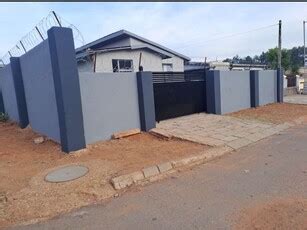 Bachelor Room Mamelodi For Rent | Waa2