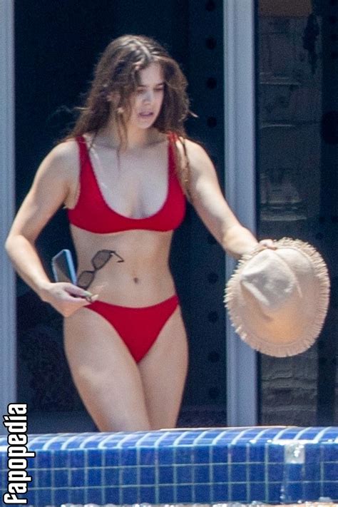 The Unexpected Skills Of Hailey Steinfeld: A Deep Dive Image 9