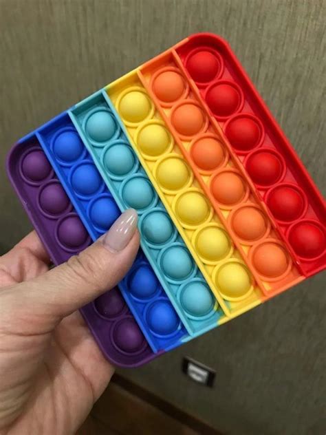 Игрушка поп ит квадрат — цена 34 грн в каталоге Развивающие игрушки ...