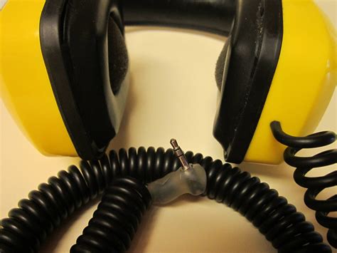 Block Noise, Listen To Music | Hackaday