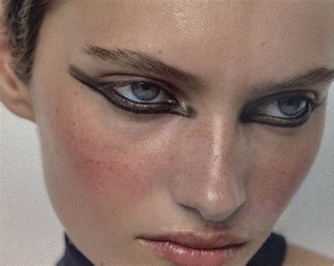 pin  lovisa lunneborg  makeup face art makeup fairy eye makeup