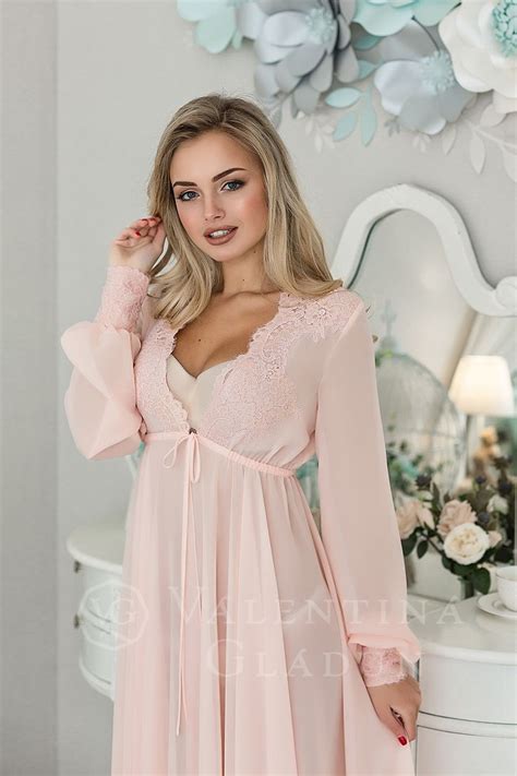 Розовые прозрачные женские ночные халаты с V образным вырезом ...