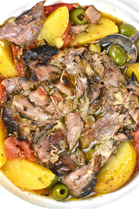 Kleftiko (Greek Lamb Cooked in Parchment) - GypsyPlate