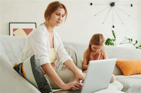 The Ultimate Reasons Why Working Moms Are Vulnerable To Stress And How ...
