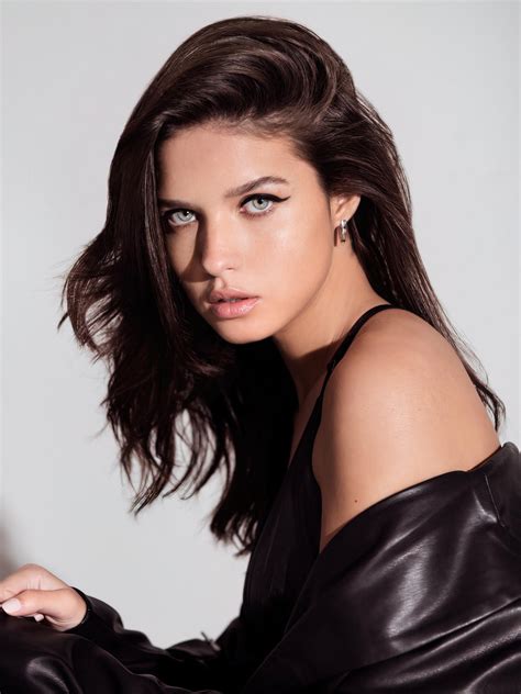 Silvia Saige's Instagram, Twitter & Facebook on IDCrawl