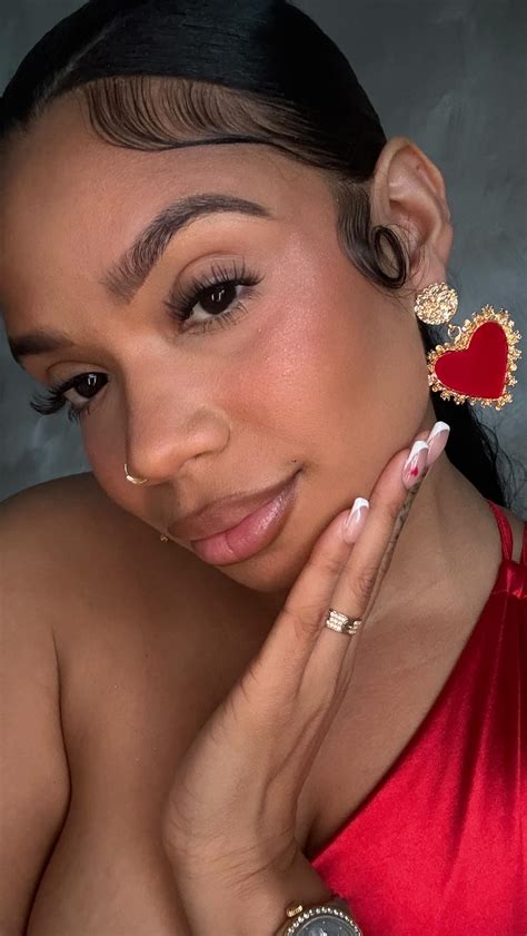 BALLY🖤🫶🏽 (@b.ballyy) • Instagram photos and videos