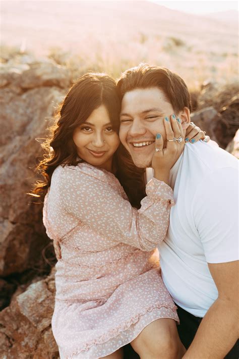 Playful engagement session gif – Artofit