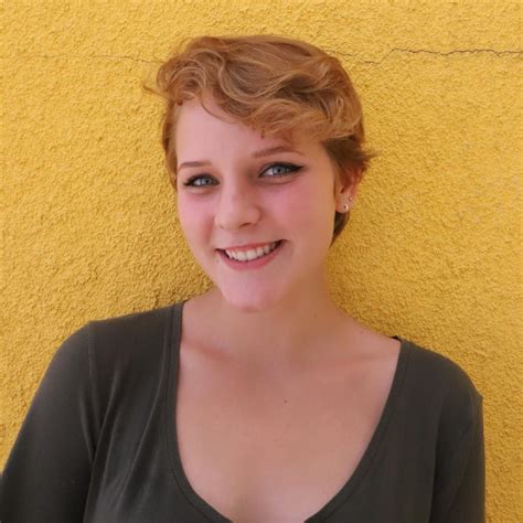 Anna Davis – Crimson